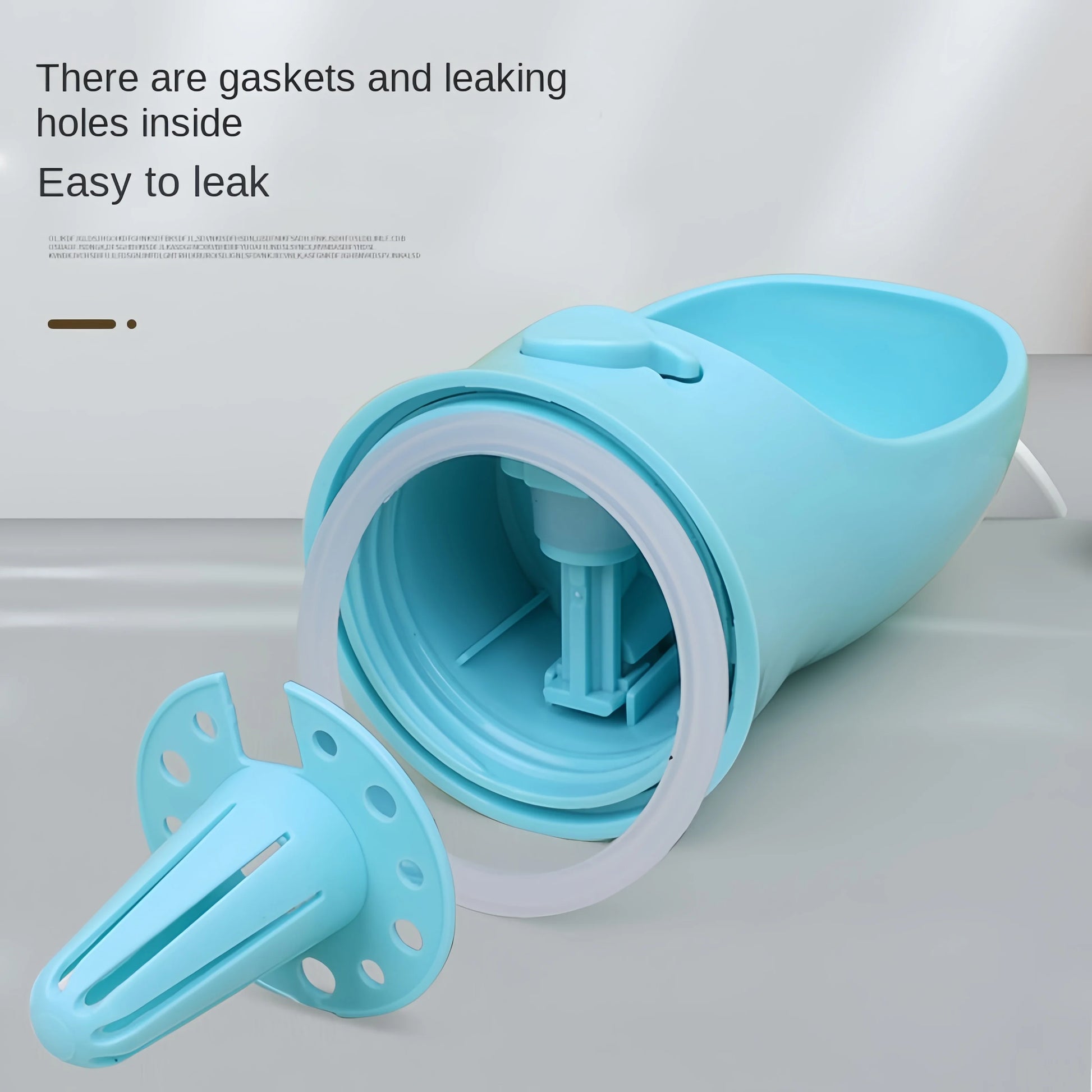 2 in 1 Portable Water Bottle with Food Storage - Ideal for Outdoor Travel and Pet Supplies